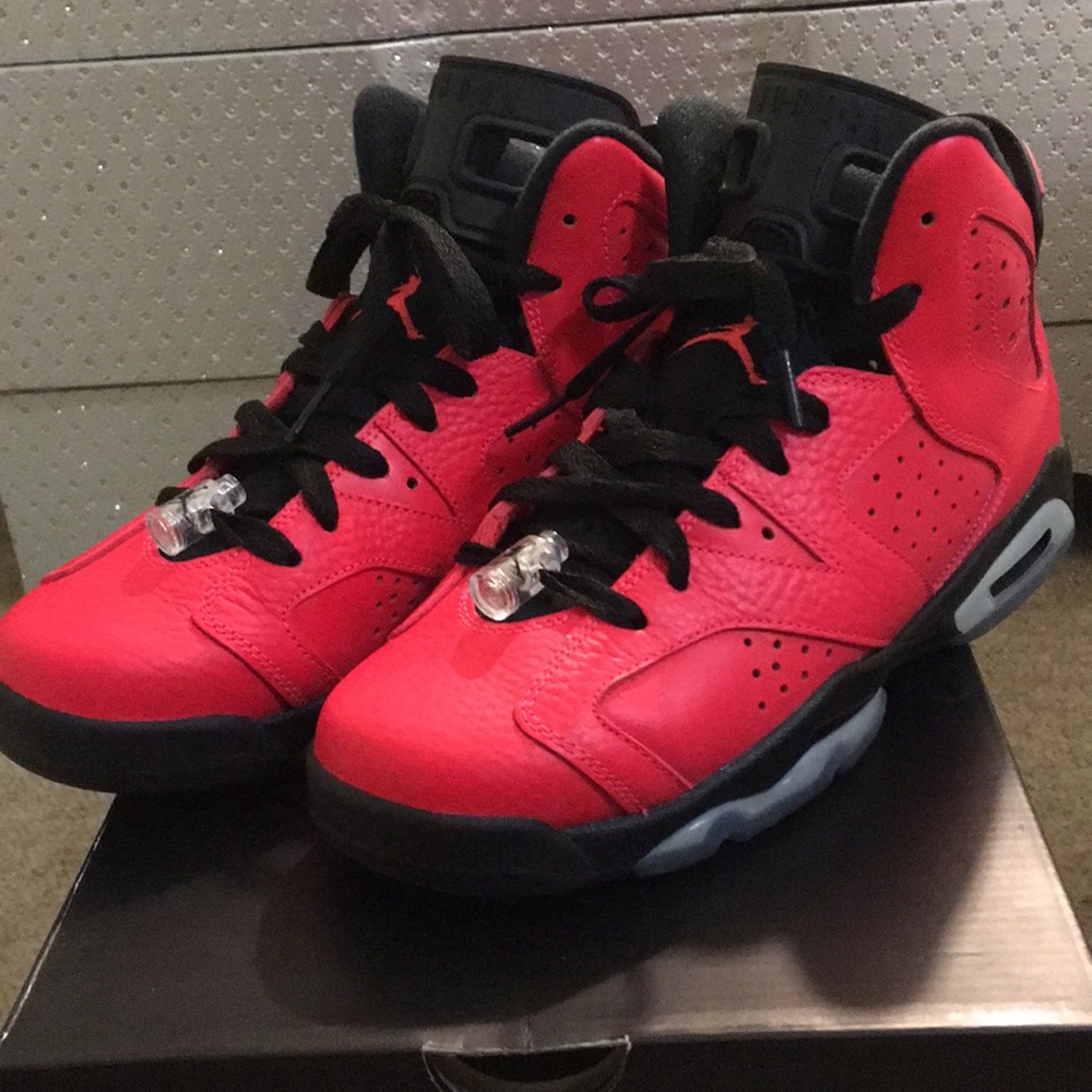 Air Jordan Retro 6